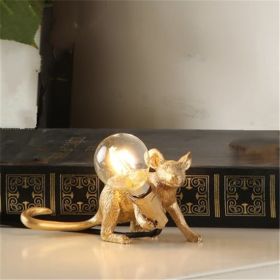 Nordic Creative Mini Animal Mouse Lamp Living Room Dining Room Bedroom Clothing Store Personalized Eye Protection Gift Resin Table Lamp (Option: Golden-Prone position-AU)